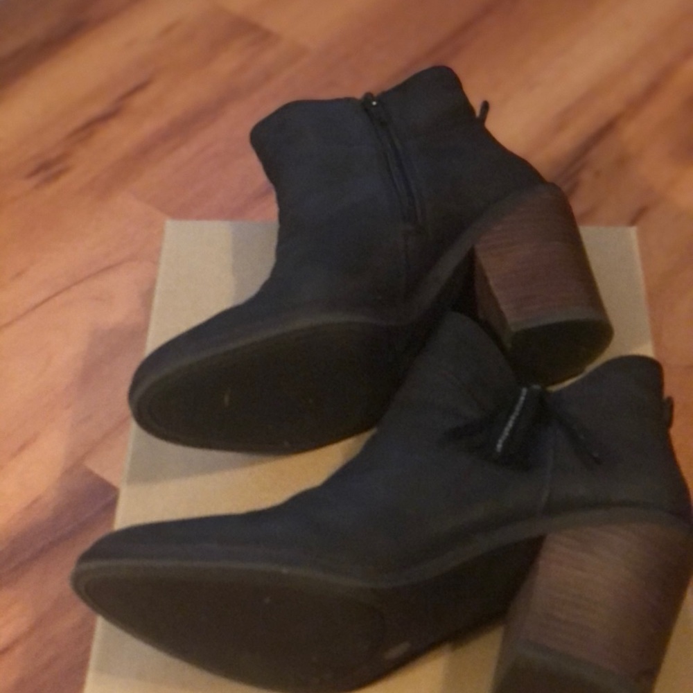 Lucky Brand Bootie size 10